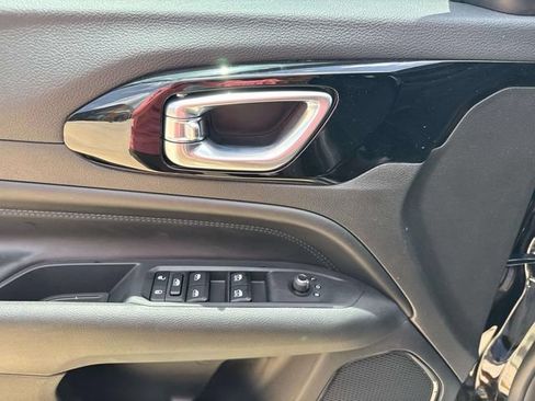New 2026 Jeep Compass Latitude AWD/4WD image 22