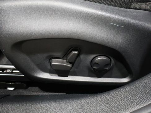 Certified 2022 Jeep Compass Limited w/ Elite Group image 12