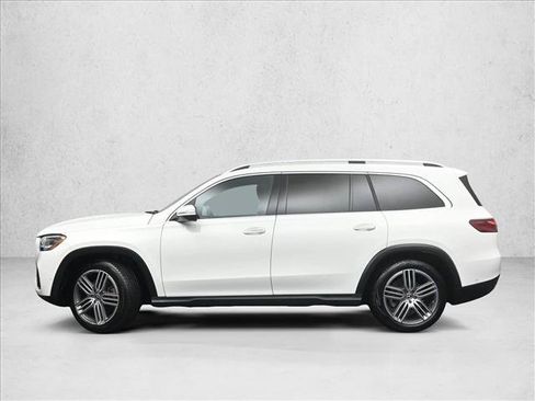 Used 2026 Mercedes-Benz GLS 450 4MATIC image 7