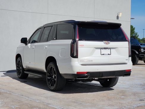Used 2021 Cadillac Escalade Sport AWD/4WD image 6