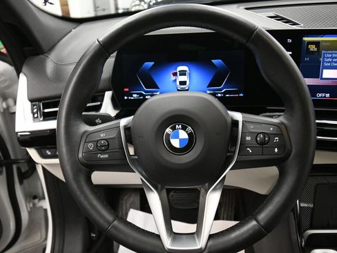 Used 2026 BMW X2 xDrive28i AWD/4WD image 12