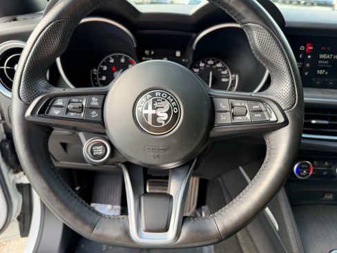 Used 2022 Alfa Romeo Stelvio Ti w/ Active Assist Plus Package AWD/4WD image 23