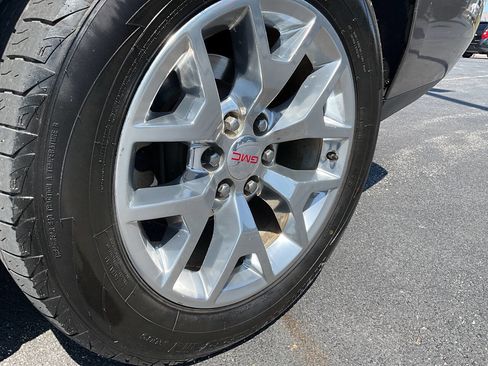 Used 2016 GMC Yukon SLT w/ Open Road Package image 34