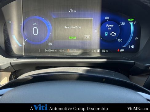 Used 2022 Ford Escape Titanium FWD image 33