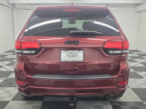 Used 2019 Jeep Grand Cherokee Altitude RWD image 5