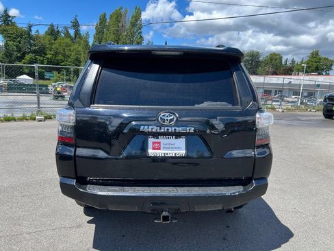 Certified 2022 Toyota 4Runner SR5 Premium w/ Moonroof Package AWD/4WD image 5
