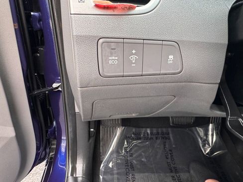 Used 2013 Hyundai Elantra GLS image 26