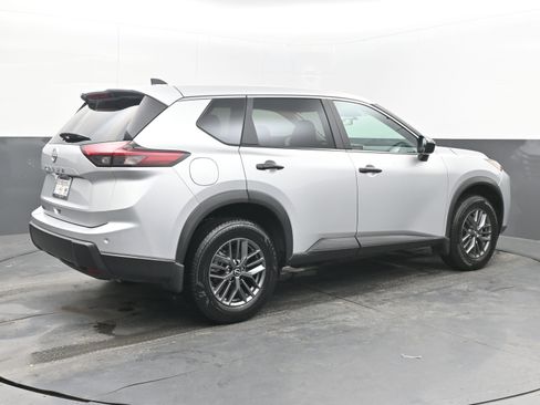 Certified 2025 Nissan Rogue S image 7