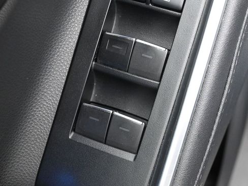 Used 2020 Toyota Highlander Limited image 14