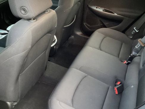 Used 2023 Chevrolet Malibu LT image 9