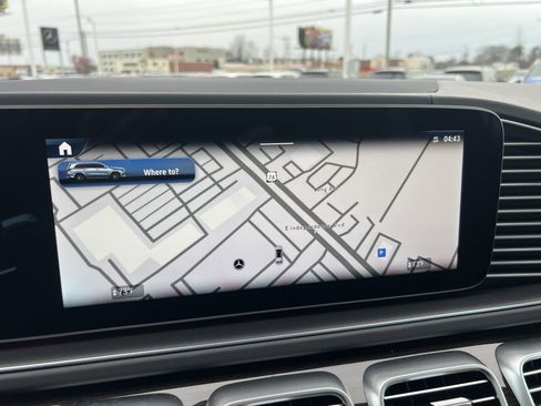 Certified 2026 Mercedes-Benz GLS 580 4MATIC image 24