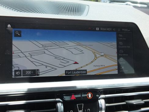Used 2021 BMW M3 Competition RWD image 3