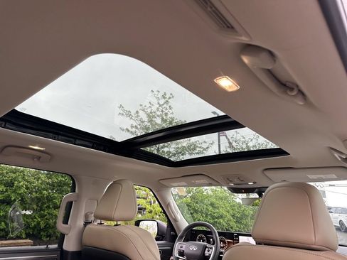 Certified 2026 INFINITI QX80 Pure w/ Cargo Package AWD/4WD image 32