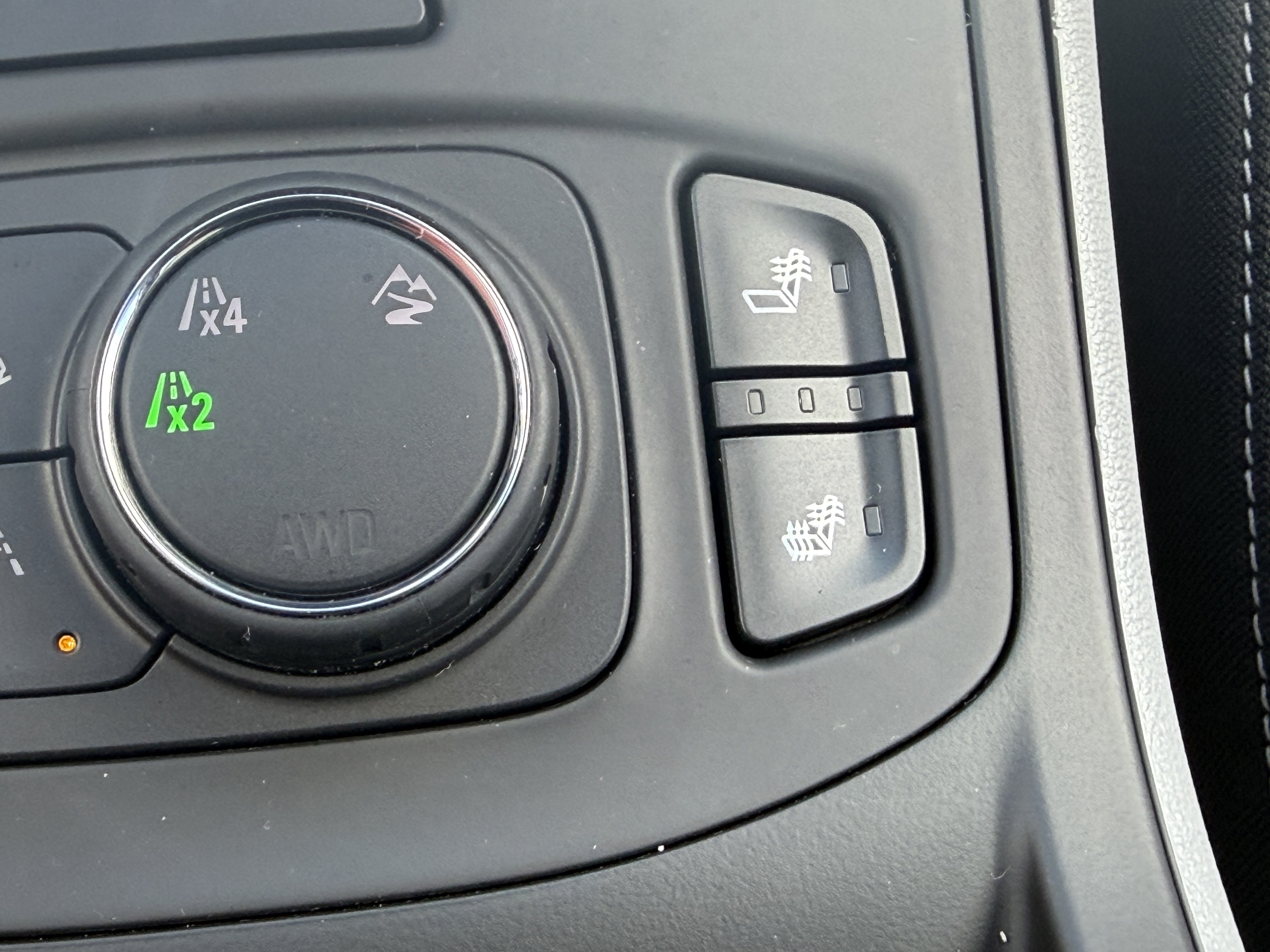 Used 2024 GMC Terrain SLT w/ Tech Package AWD/4WD image 19
