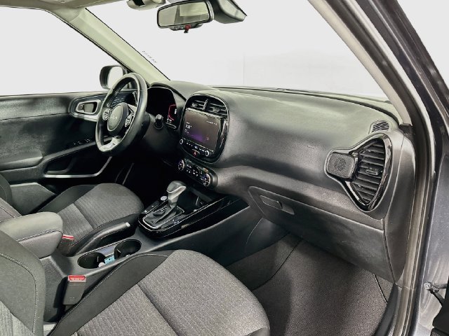 Used 2023 Kia Soul EX FWD image 31