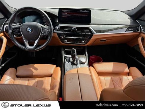 Used 2022 BMW 530i xDrive w/ Premium Package AWD/4WD image 17