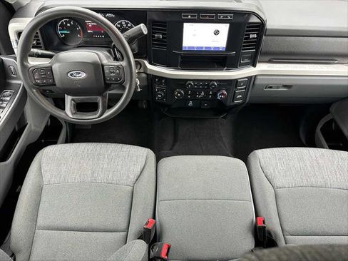 Used 2023 Ford F350 XLT w/ FX4 Off-Road Package image 18