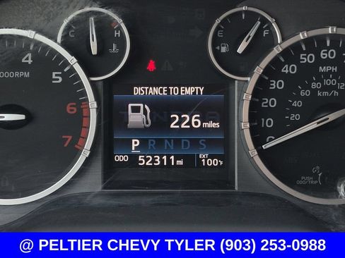 Used 2017 Toyota Tundra SR5 w/ SR5 Upgrade Package RWD image 18