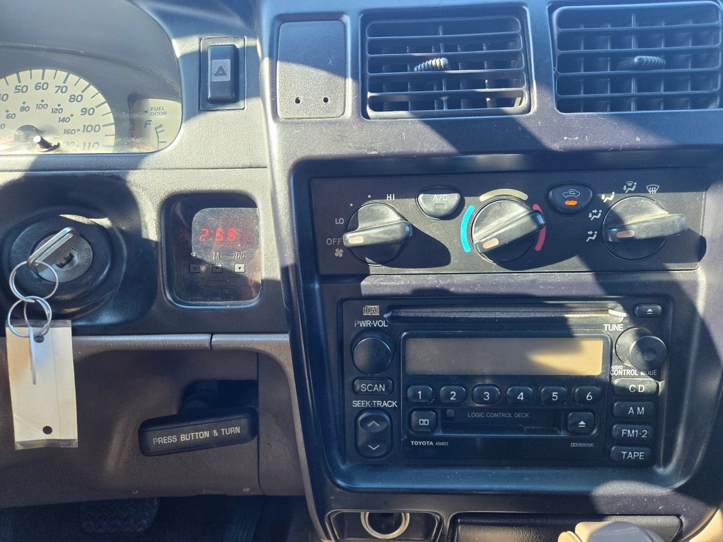 Used 2002 Toyota Tacoma PreRunner RWD image 22