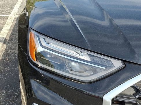 Used 2023 Audi Q5 2.0T Premium w/ Convenience Package AWD/4WD image 4