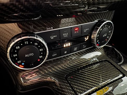 Used 2017 Mercedes-Benz G 63 AMG 4MATIC image 38