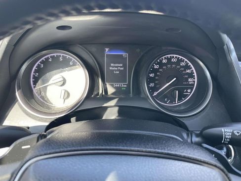 Used 2024 Toyota Camry SE w/ Convenience Package image 37