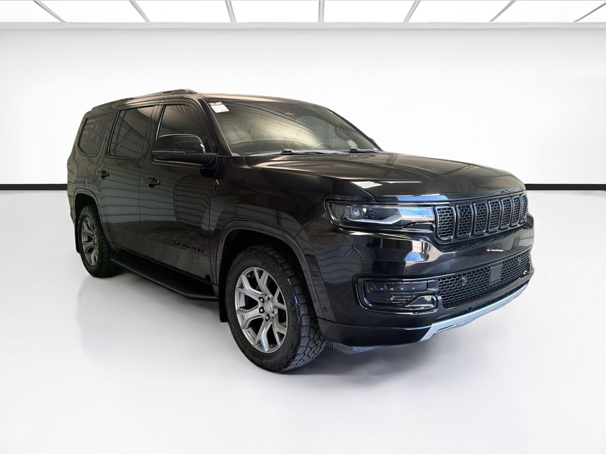Used 2022 Jeep Wagoneer Series II AWD/4WD image 3