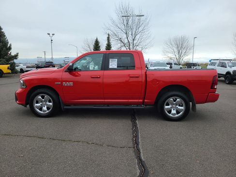 Used 2017 RAM 1500 Sport image 11