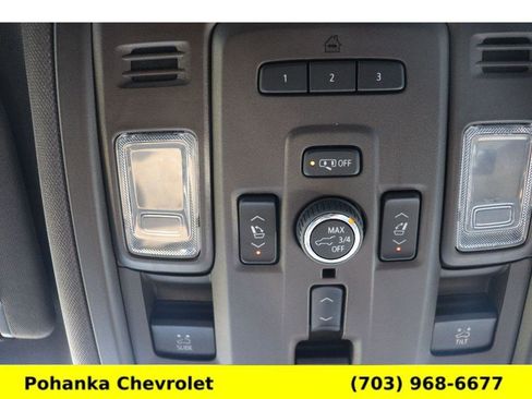 Used 2023 Chevrolet Tahoe Z71 w/ Z71 Off-Road Package AWD/4WD image 19