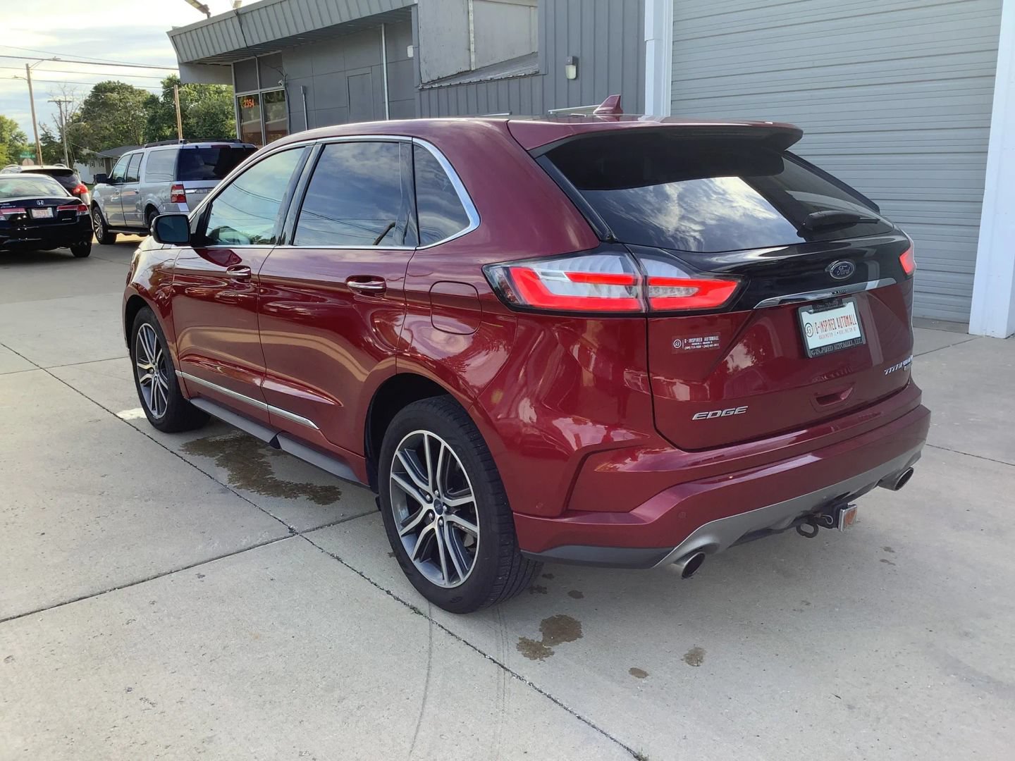 Used 2019 Ford Edge Titanium w/ Equipment Group 301A AWD/4WD image 6