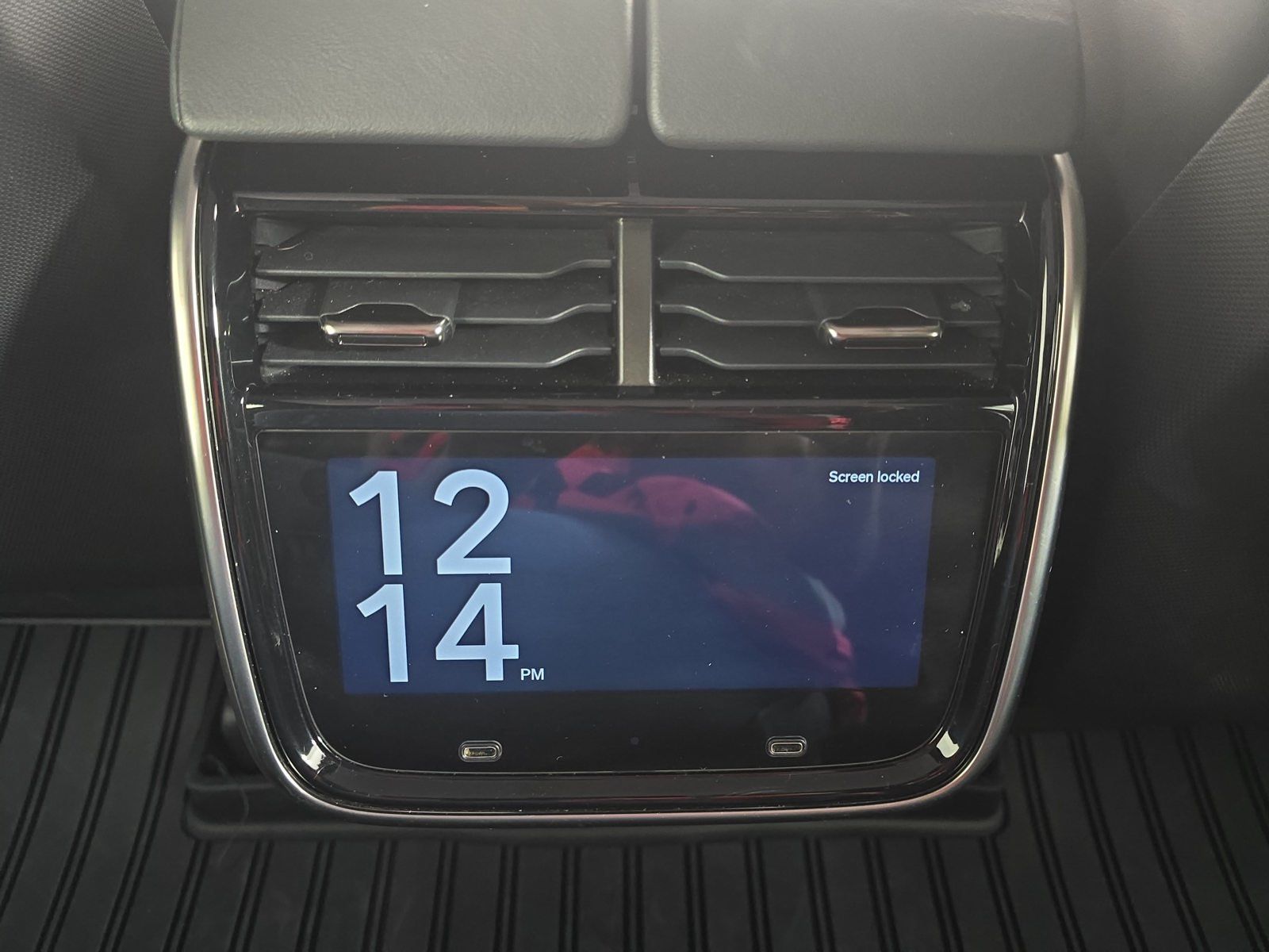 Used 2025 Rivian R1S Adventure Dual AWD/4WD image 30