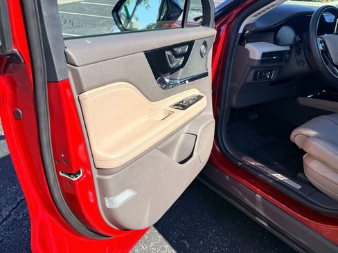 Used 2021 Lincoln Corsair Reserve w/ Equipment Group 201A image 21