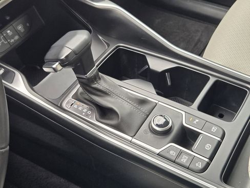 Certified 2025 Kia Sorento S w/ Panoramic Sunroof Package FWD image 20