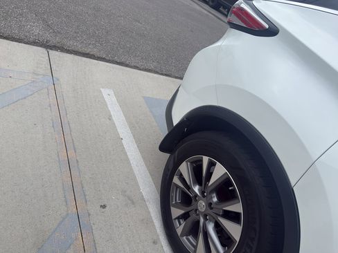 Used 2015 Nissan Murano SL image 10