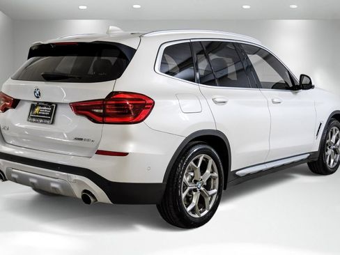 Used 2021 BMW X3 xDrive30e w/ Premium Package image 9