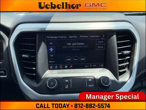 Used 2023 GMC Acadia SLE w/ Driver Convenience Package FWD image 31