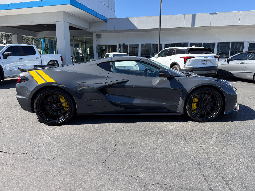 New 2027 Chevrolet Corvette Grand Sport X w/ Stealth Interior Trim Package AWD/4WD image 6