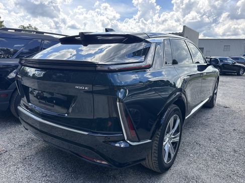 Used 2024 Cadillac Lyriq Tech RWD image 3