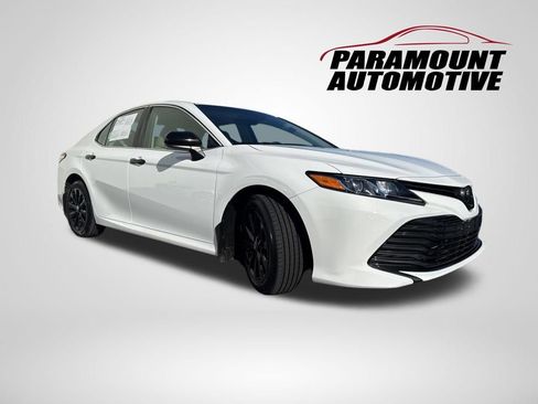 Used 2018 Toyota Camry L image 3