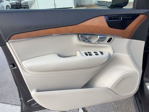 Used 2020 Volvo XC90 T6 Inscription w/ Protection Package image 22