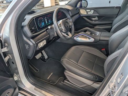 Used 2023 Mercedes-Benz GLS 580 4MATIC image 11