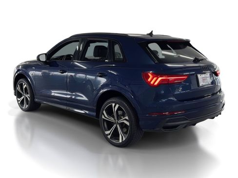Used 2023 Audi Q3 2.0T Premium Plus w/ Premium Plus Package image 3