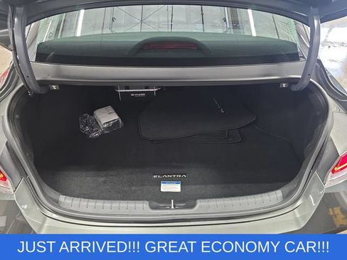 Used 2025 Hyundai Elantra SEL w/ Cargo Package FWD image 13