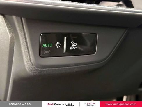 Certified 2023 Audi RS e-tron GT w/ Carbon Performance Package AWD/4WD image 22