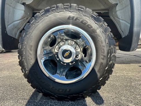 Used 2022 Chevrolet Silverado 3500 LT w/ All Star Edition AWD/4WD image 10
