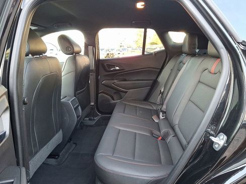 Used 2025 Chevrolet Trax RS w/ Driver Confidence Package image 10