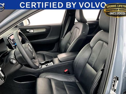 Certified 2023 Volvo XC40 B4 Plus w/ Driver Assist Package FWD image 34