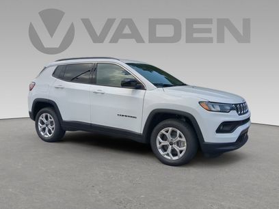 New 2025 Jeep Compass Latitude w/ Convenience Group