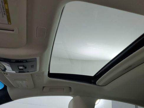 Used 2023 Lexus ES 350 w/ Premium Package image 42