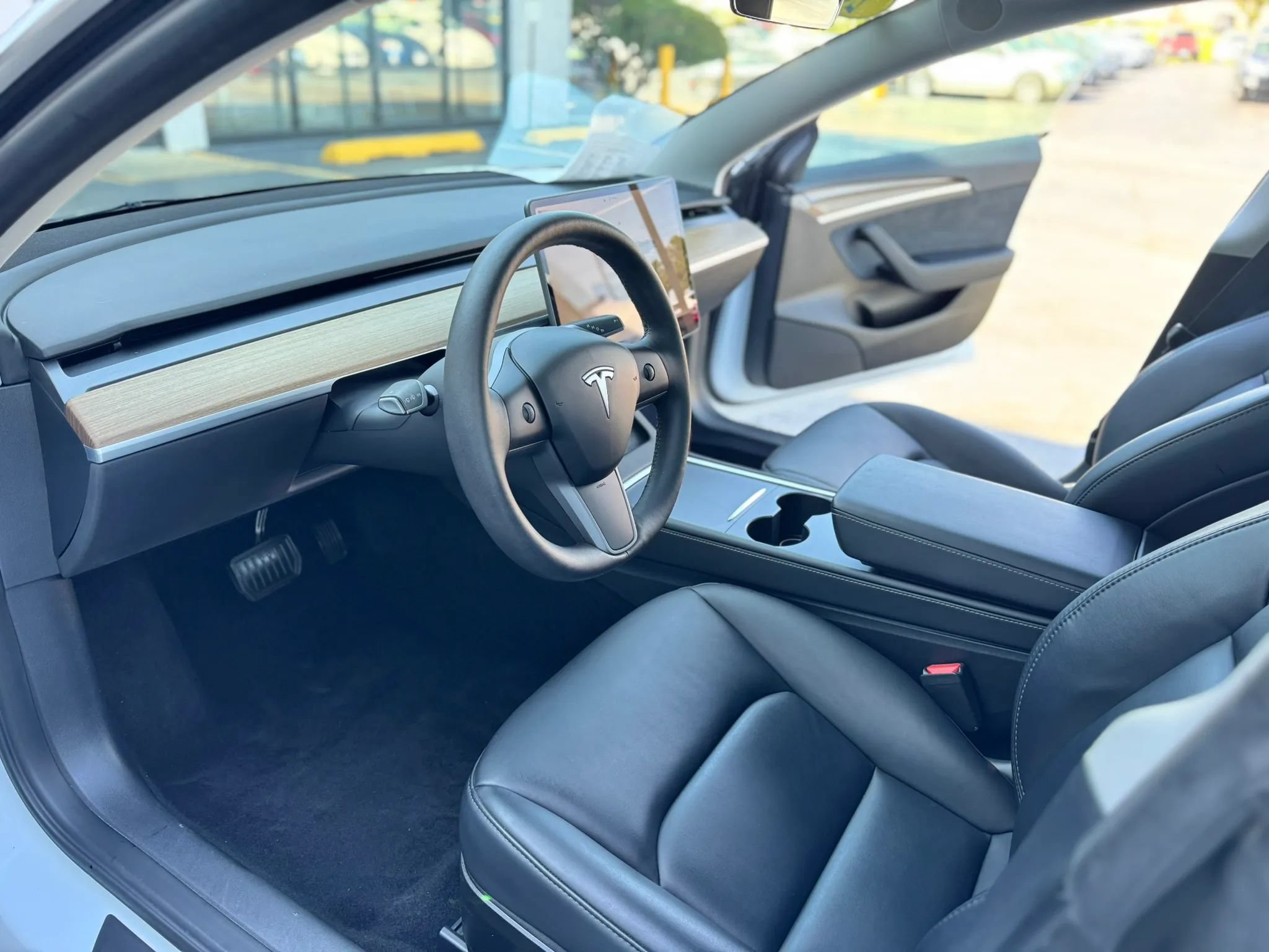 Used 2023 Tesla Model 3 Standard Range RWD image 8